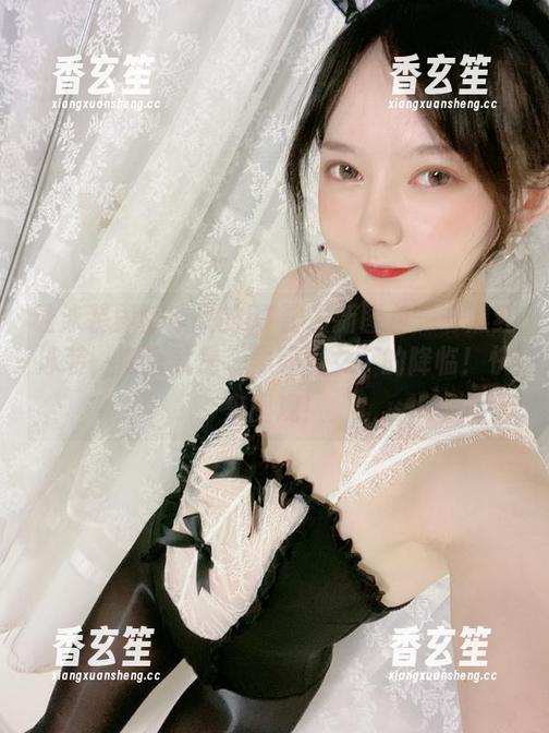 让泳装界都惊呆的51酱最新图包——黑红泳装，简直就是“黑红魔女”的降临！快来围观！
