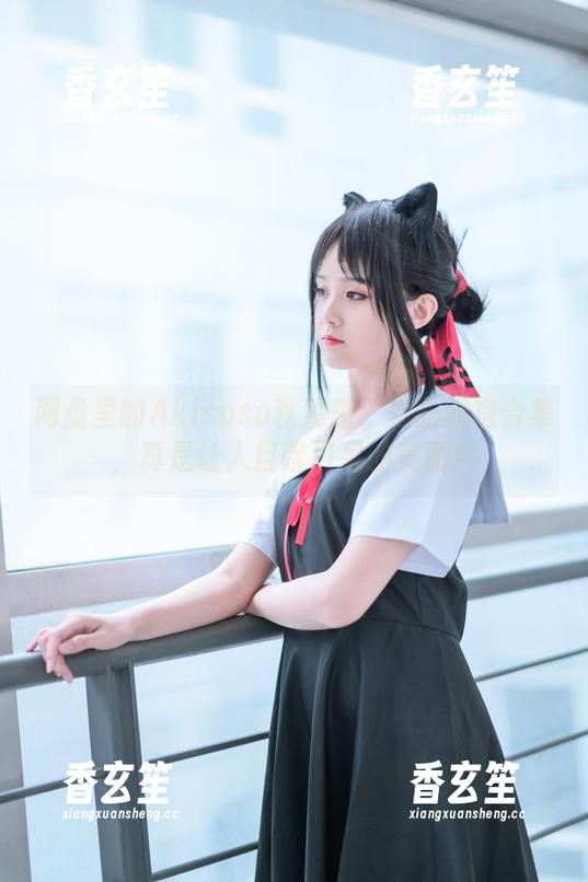 网盘里的Akisoso秋楚楚：她的旗袍合集，真是让人目瞪口呆的美丽！
