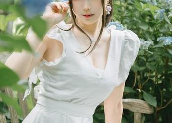 精选ElyEE子美脚：一天有多少种姿势，都是一种享受！