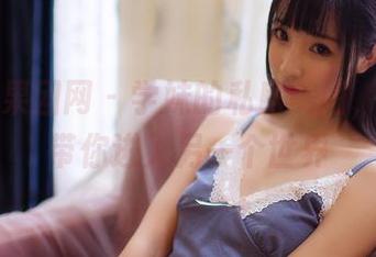 GIRLT果团网 – 学妹的私房美图，莫雅琪带你进入另一个世界