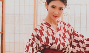 GIRLT果团网 – 私拍短裙大作战：跟陈雅漫一起开启甜蜜模式！