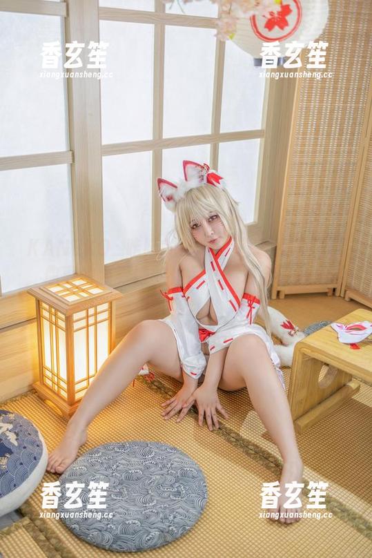 KANEKO_咔喵的Nikke胜利女神海伦，你真的要看她的作品集，才会明白她的魅力！