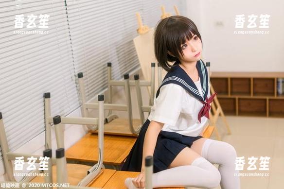 教室JK制服+高清壁纸=喵糖映画给你想要的青春气息！