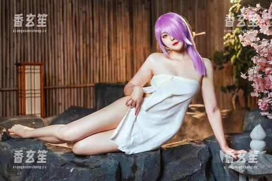 Natsuko夏夏子化身白丝女神，图集质量炸裂，光线和心情都太完美了！