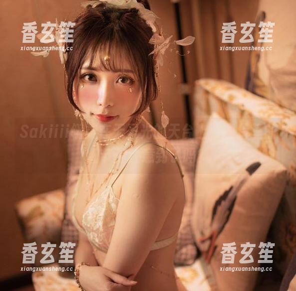 Sakiiii翎柒在无圣光的天台上，图片里的细节你注意到了吗？