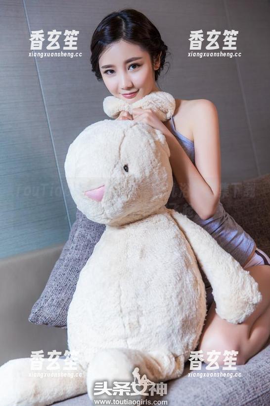 TouTiao头条女神 - 信悦儿浴缸全集下载，洗澡也能时尚得飞起！