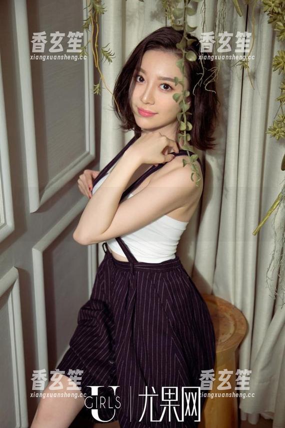 UGirls尤果网-谭睿琪 UGirls尤果网 - 谭睿琪:私拍中的红裙风情,好像能听见心跳