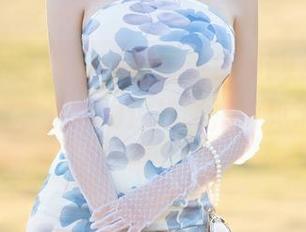 XIAOYU语画界 – 徐莉芝Booty水手服的最新套图，仿若海风拂面，听见了帆的呢喃。