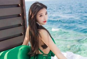 XIAOYU语画界 – 图集中的私房空姐章芃芃，真的是空中女神吗？让我来看看！