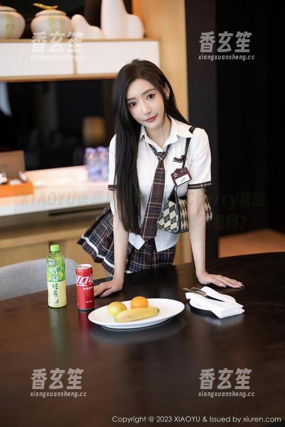 XIAOYU语画界 - 绯月樱_Cherry真的是制服的最佳广告，原图能不看吗？