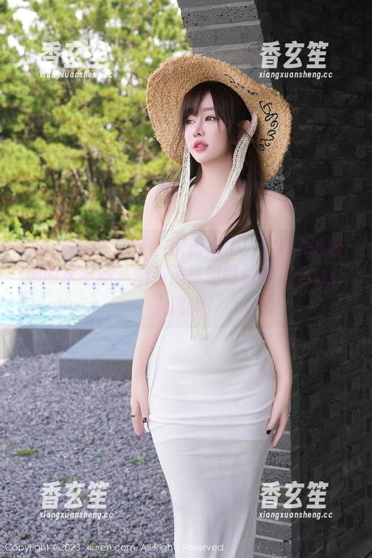 Xiuren秀人网 - 图册来了！Elise谭晓彤的水手服，难道海洋的味道就是这么让人沉醉？