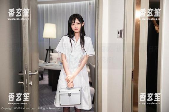 Xiuren秀人网 - “周于希Sally旗袍探秘：这些细节让人目不转睛”更新，加点新花样！