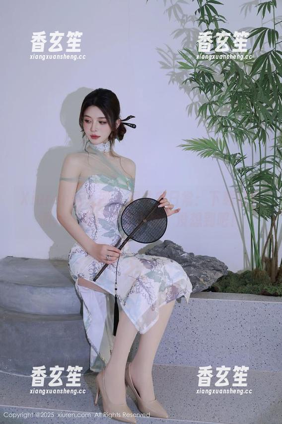 Xiuren秀人网 - 周井空日常：下载这些图片，宛如私密小偷，没想到吧！