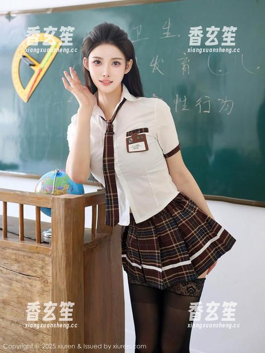 Xiuren秀人网-是小逗逗 Xiuren秀人网 - 是小逗逗的泰国图库分享:在阳光下,真的没有适合拍照的时间吗?
