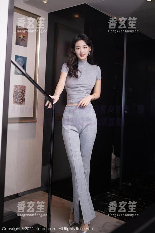 Xiuren秀人网 - 跟着甜白酱户外走，图片中的每一幕都让我心跳加速！