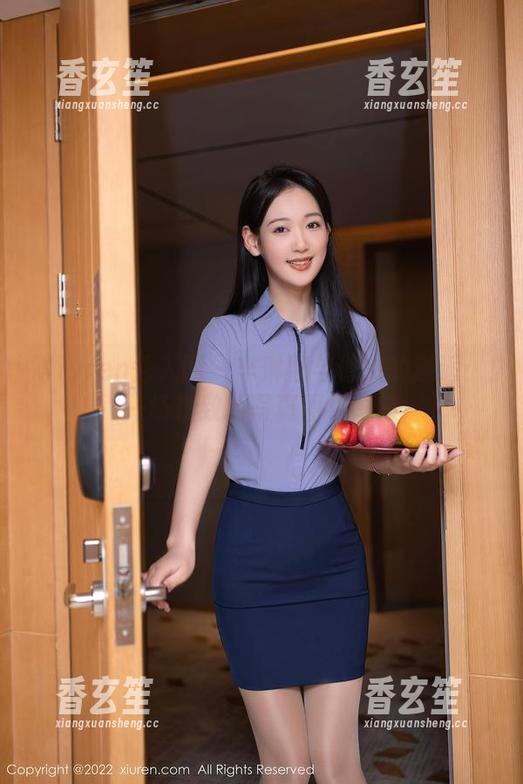 Xiuren秀人网 - 芈琳娜与修女的邂逅：一场精致的写真图包之旅