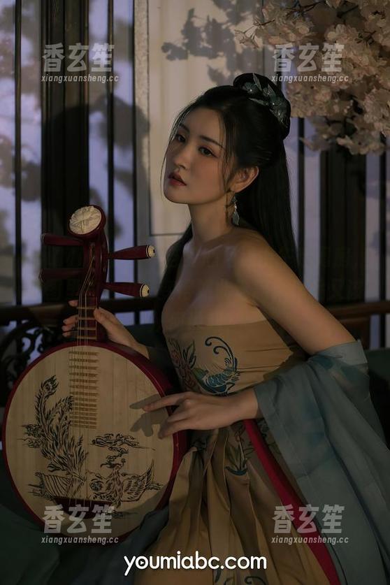 YouMi尤蜜荟 - 当梦心月遇上午后闺房，原图里的一切都变得如此迷离，作品又该从何说起？