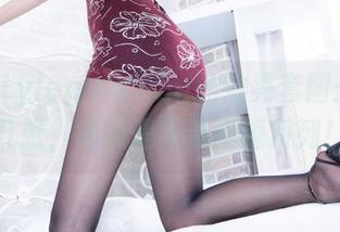 beautyleg – Vicni的油亮套图：分享几张，绝对是不看后悔系列！
