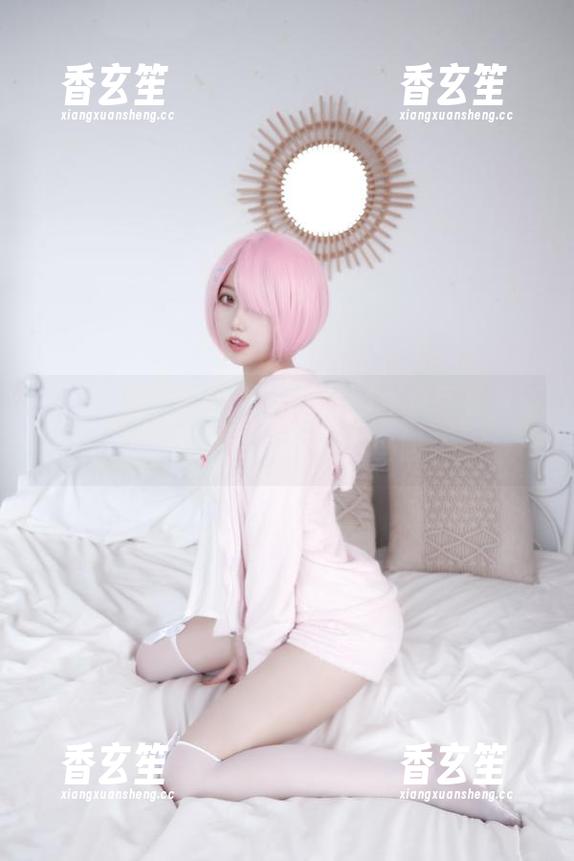 最新！eloise软软的11.24付费写真更新，你绝对不想错过的画面！