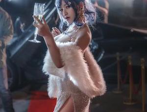 一笑芳香沁的无圣光写真，修女与神父的背后故事