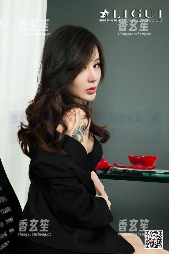 丽柜 - 小璐璐的制服反转：网盘合集，看她如何颠覆你的审美！