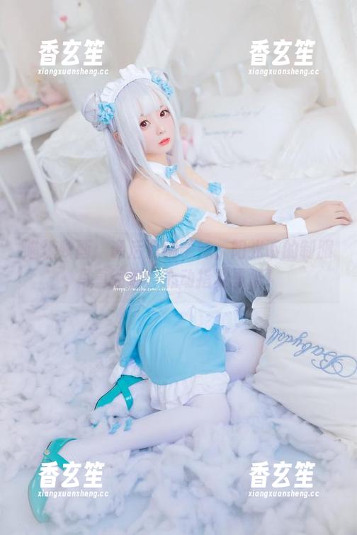 喵糖映画：课后清纯学妹，阳光下的制服写真图包，心动指数暴增！