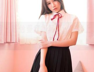 嗲囡囡 – 陈怡曼红裙写真：在线上，心动无处不在
