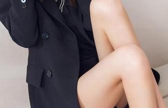 头条女神 – coco的礼服图库大揭秘：为什么我总是忍不住想多看几眼？