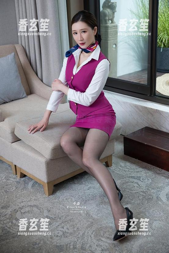 头条女神 - 在图库中追寻果儿Victoria的泳衣资源，唔，心跳加速的感觉！
