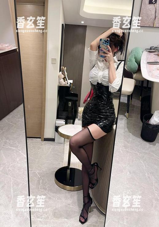 奔跑的晶骡子 微密圈 - 奔跑的晶骡子又来了!她那困扰人心的美脚,高清原图锁定你的目光!