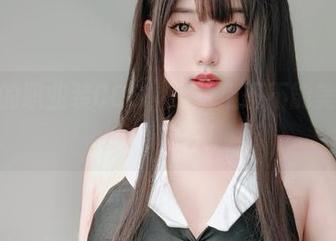 女主K的职业装COS，谁说上班不能美？下载获取秘笈！