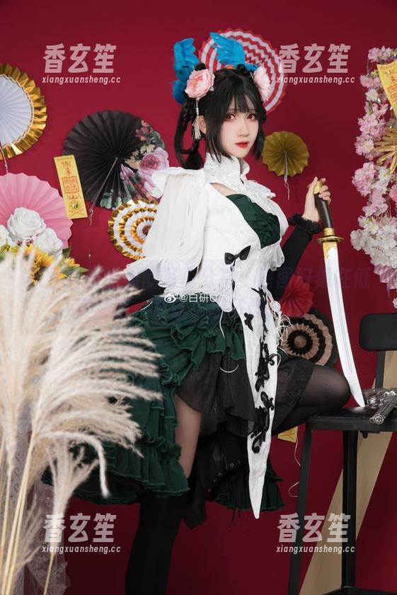 妖君白研姐姐的写真分享：原图好像在低声细语，真让人想多瞧几眼！