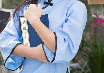 尤果网 – 看靳宝的网袜合集，保证你会对这个资源欲罢不能！
