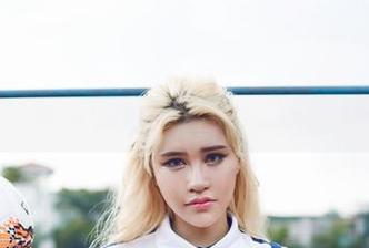 尤物馆 – 一键下载陈怡曼coco学妹的写真，感受青春的魅力！