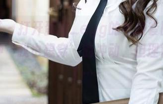 尤蜜荟 – 打开蛋蛋_egg的礼服套图，瞬间有种‘我也想穿’的冲动，但理智回来了…