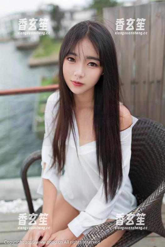 推女神 - 当思淇Sukiii穿上职业装，连屏幕都忍不住想点赞！作品下载，马上拥有你的职场魅力！