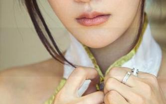 推女郎 – 娜露和她的泳池图包：更新了一次，不吃亏，哪怕水也变得透亮！