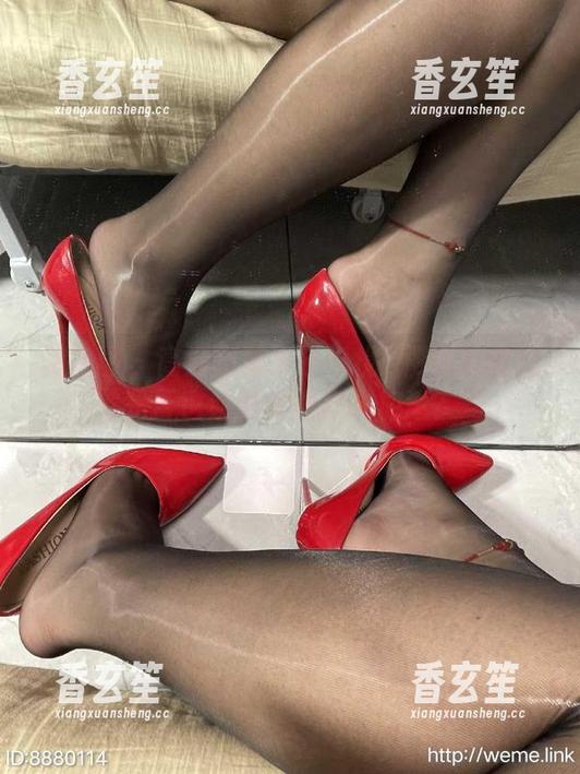 微密圈 - 高清图集来了！桃沢樱呀的肉丝是否也让你觉得心跳加速？