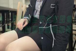 梦丝女神 – 灵唯万圣节全套图集：藏在南瓜灯后的那些暧昧瞬间