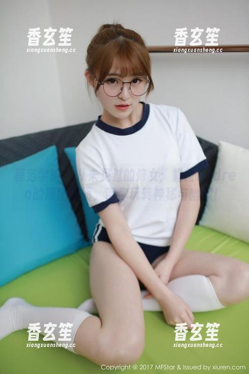 模范学院 - 从未见过的修女：露露Andrea的原图套图，带你玩转神秘与幽默！