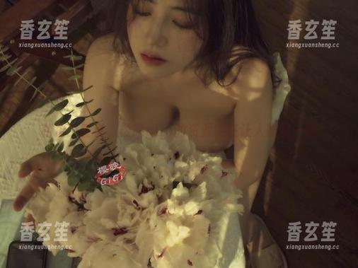 私拍二重奏，樱晚gigi的资源实在让人眼前一亮
