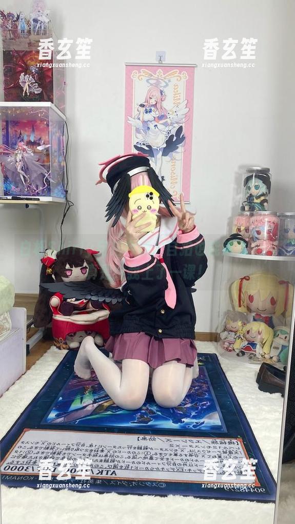 白栎Shirly自拍合集：自拍也能这么美，真是给我上了一课！