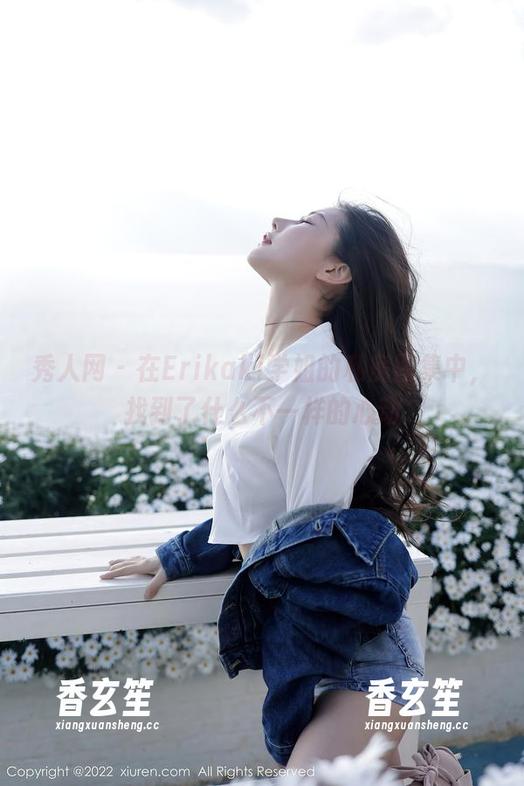 秀人网 - 在Erikaki学姐的私房图集中，找到了什么不一样的心动