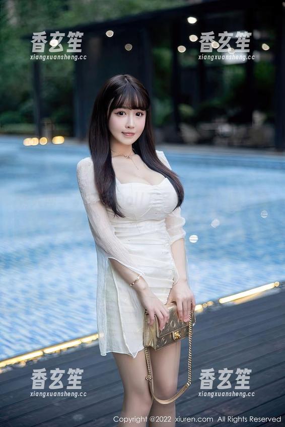 秀人网 - 养乐多Doll万圣节私拍，图片里的幽灵比我还会换装！