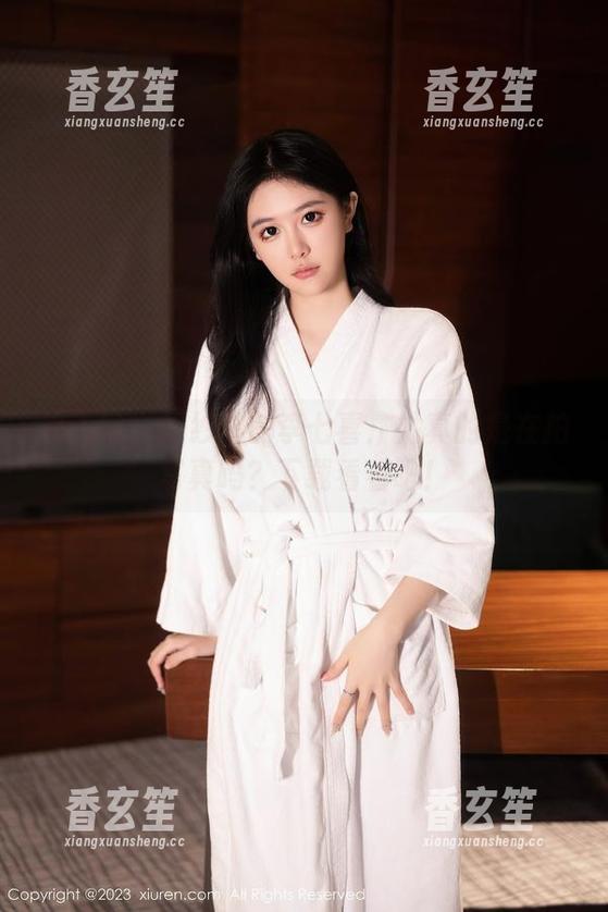 秀人网-李七喜 秀人网 - 婚纱里的李七喜:她真的是在拍写真吗?下载看看吧!