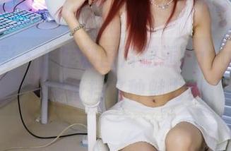 绮梦摄影 – 当定制图片邂逅Yaya女王，谁能抵挡这种魅力？