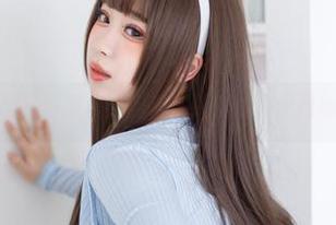 水花四溅！胡桃喵教你如何在定制图片里优雅地“竞泳”。