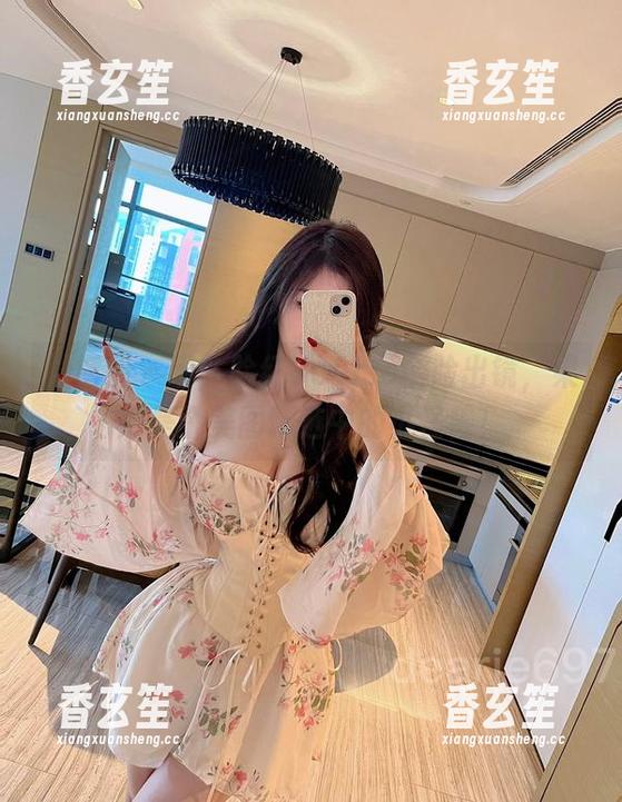 脸红Dearie 微密圈 - 呃,脸红Dearie全脸出镜,果然是个美图精选中的小怪兽!