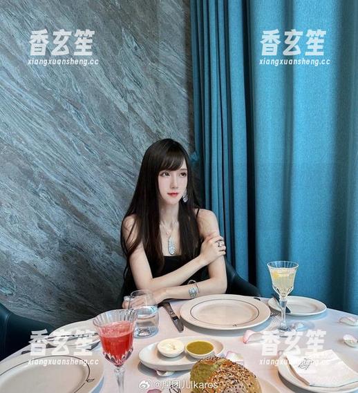 少女写真大放送！腐团儿Ikaros的壁纸让你的心脏直达云端