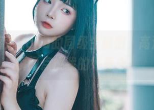 看！落落Raku的同级生秘密，高清套图瞬间点燃我的好奇心！